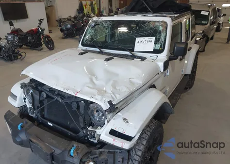 2024 Jeep Wrangler 4Xe Sahara 4Xe z USA, uszkodzony, nr VIN 1C4RJXP6XRW162915